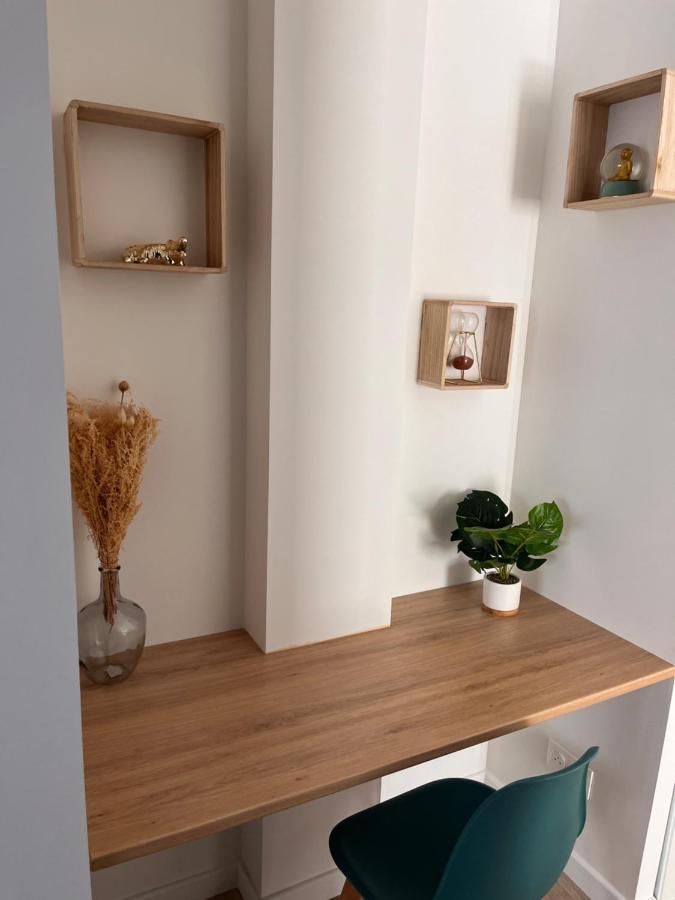 Studio Cosy Avec Terrasse, Proche Chantiers Et Airbus Saint-Nazaire  Exterior foto
